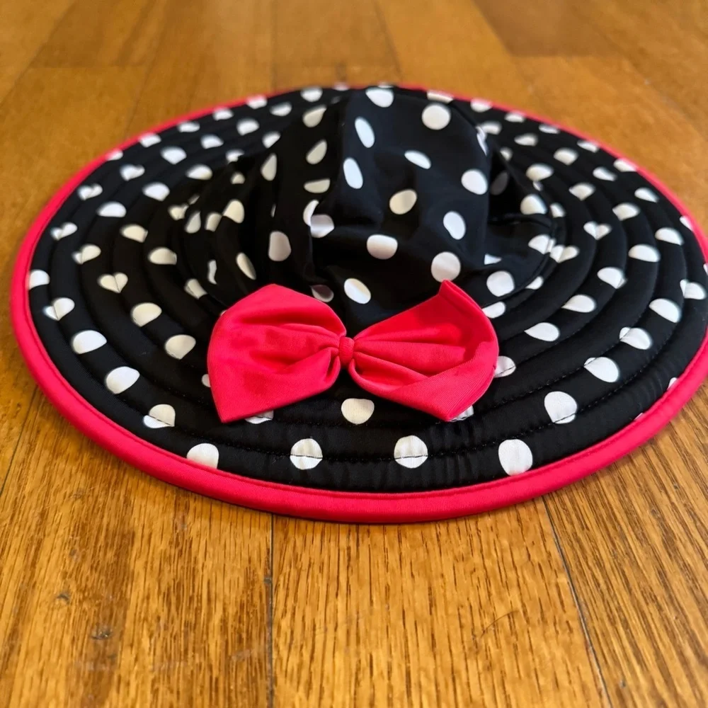Ruffle Butts Black and White Polka Dot Hat Size 0-12M